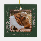Merry & Married Modern Minimal Wavy Photo Keepsake Keramisch Ornament (Voorkant)