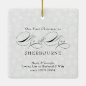 Merry Married Mr. en Mrs Vertical Photo Snowflake Keramisch Ornament (Achterkant)