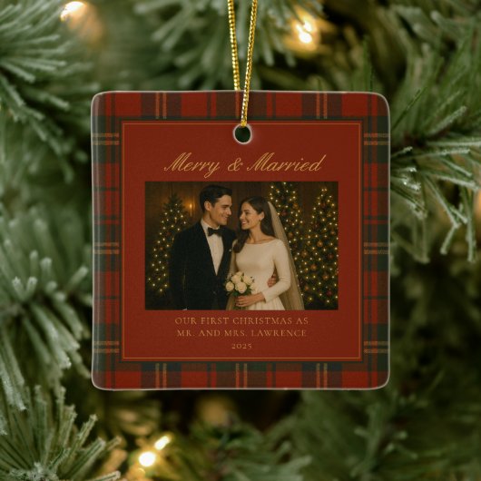 Merry & Married Newlywed First Christmas Photo Keramisch Ornament (Boom)