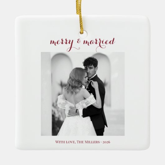 Merry & Married - Personalized Newlywed Christmas  Keramisch Ornament (Voorkant)