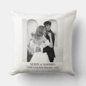 Merry & Married - Personalized Newlywed Christmas Kussen (Voorkant)