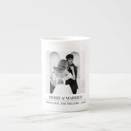 Merry & Married - Personalized Newlywed Christmas  Porselein Kop (Voorkant)