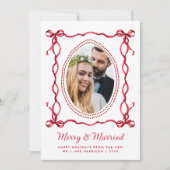 Merry Married Red Bow Passen getrouwd Kerstfoto Feestdagenkaart (Voorkant)