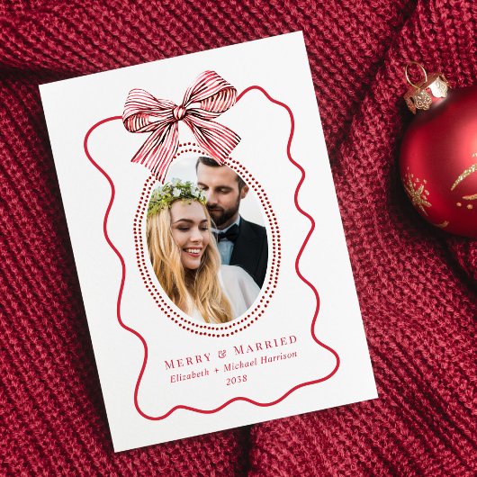 Merry Married Red Wavy Lijst Bow Foto Kerst Feestdagenkaart