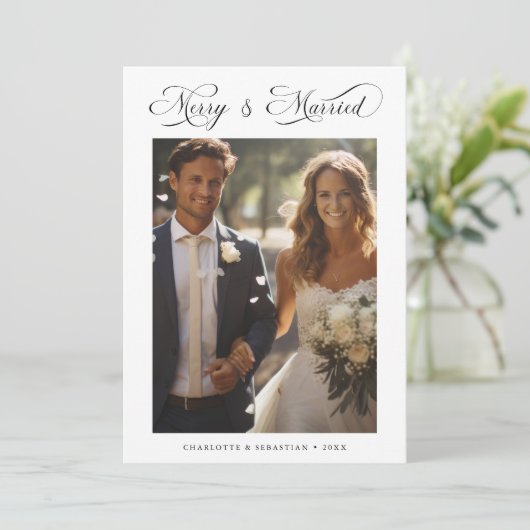 Merry & Married Romantic Script 2 Foto Feestdagenkaart (Staand voorkant)