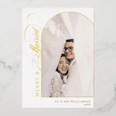 Merry & Married Wit & Goud Script Boog Foto Folie Feestdagenkaart (Voorkant)