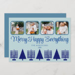 Merry Navy Interreligieuze Menorah Tree Cute 4 Fot Feestdagenkaart<br><div class="desc">Geef deze vier fotocollage-vakantiekaarten een persoonlijk tintje in een eenvoudig blauw van de marine en pastelblauw Merry Happy Alles-interreligieus ontwerp. Een elegant gestileerde manuscriptdoopvont in diep blauw met een lichte dalingsschaduw in wit voegt rente toe en de rij van vijf blauw van de marine Menorahs en vier passende kerstbomen maakt...</div>