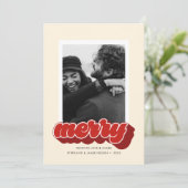 Merry Red Retro Script Kerstfoto Feestdagenkaart (Staand voorkant)