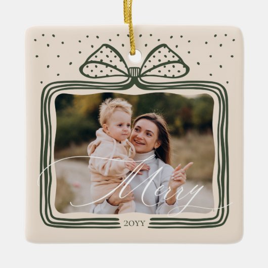 Merry Script Elegante Kerstboog Foto Keepsake Keramisch Ornament (Voorkant)