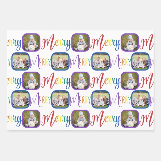 MERRY Script Rainbow op White 4 FotoKerstmis Inpakpapier Vel (Voorkant)
