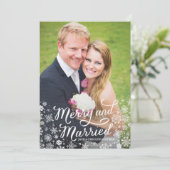 Merry Snowflakes Pas getrouwd kerstfotokaart Feestdagenkaart (Staand voorkant)