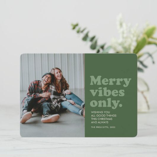Merry vibes only green retro foliday foto card feestdagenkaart (Staand voorkant)