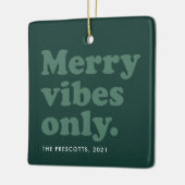 Merry vibes only leuke retro groene feestfoto keramisch ornament (Links)