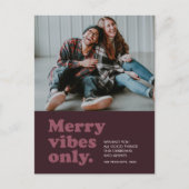 Merry vibes only retro plum feestdagenkaart (Voorkant)