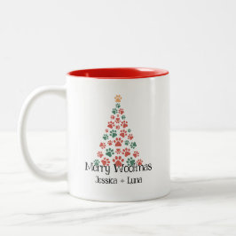 Merry Woofmas Mug – Paw Print Christmas Tree Cup Tweekleurige Koffiemok