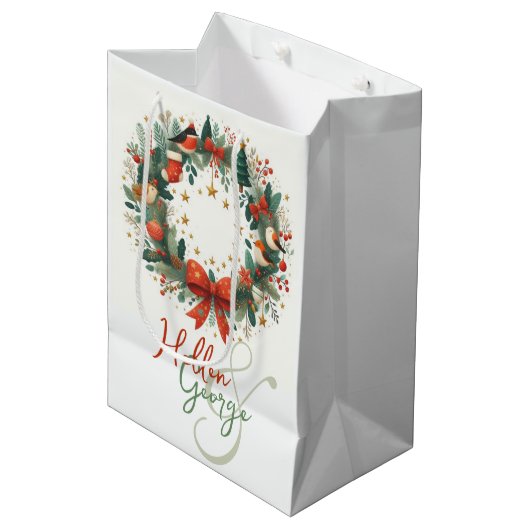 Mery Christmas Cones Mistletoe gepersonaliseerd Medium Cadeauzakje (Voorkant Gekanteld)