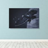 Mes op zwart canvas afdruk (Insitu (Houten vloer))