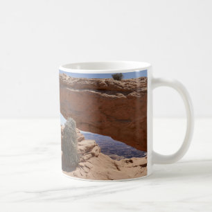 Mesa Arch en Tumbleweed bij Canyonlands Koffiemok