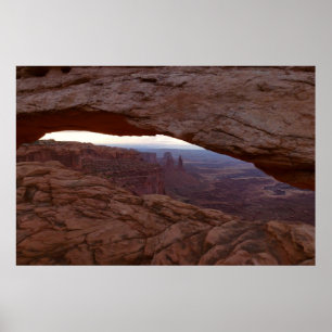 Mesa Arch vanuit Canyonlands National Park Poster