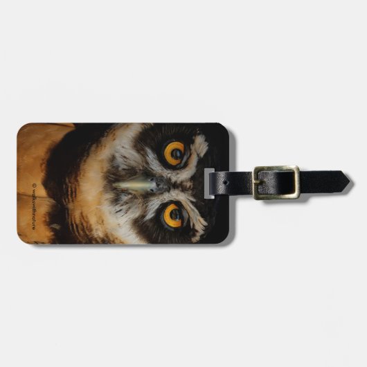 Mesmerizing Golden Eyes of a Spectacled Owl Bagagelabel (Voorkant horizontaal)