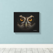 Mesmerizing Golden Eyes of a Spectacled Owl Canvas Afdruk (Insitu (Houten vloer))