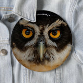 Mesmerizing Golden Eyes of a Spectacled Owl Ronde Button 6,0 Cm (In situ)