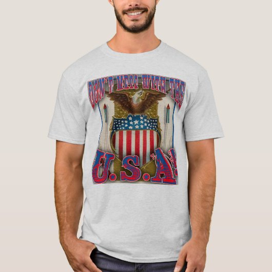 Mess niet met de VS! T-shirt (Voorkant)