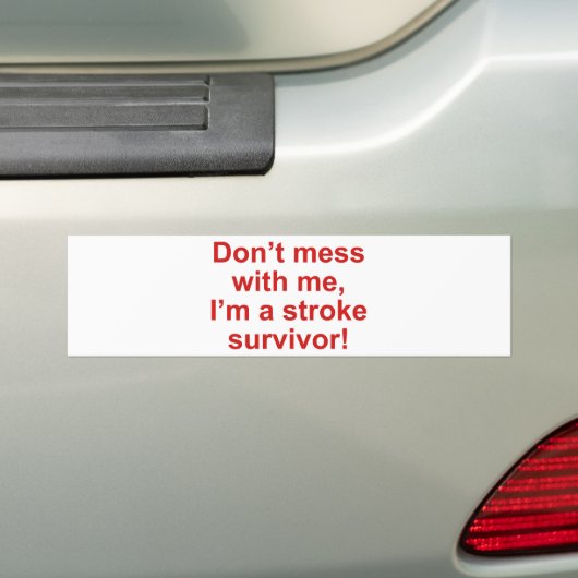 Mess niet met mij, ik ben een overlevende van de b bumpersticker (Op auto)