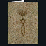 Messianic Seal Stone<br><div class="desc">Deze mooie groet-/briefkaart heeft de Messianische zegel, in een gegraveerde steen. Het zegel uit de eerste eeuw is een combinatie van een Menorah, een oud joods symbool, samen met het Ichthys, een oud symbool van het Christelijke geloof en van de aanhangers van Yeshua, die op het kruispunt een ster van...</div>