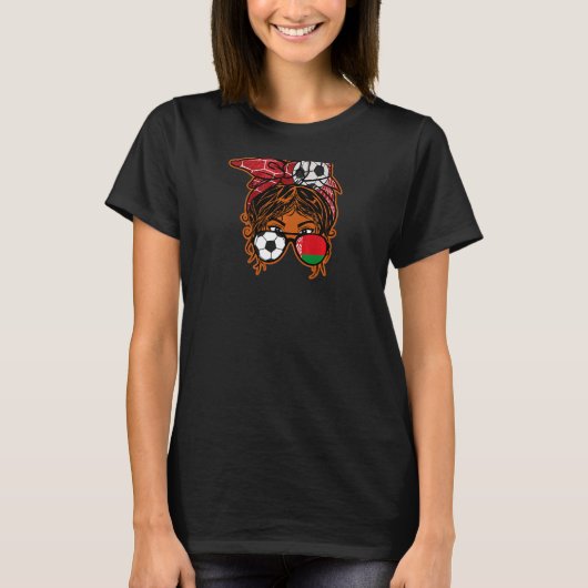 Messy Bun Haar Bruin Huid Voetbal Meisje Wit-Rusla T-shirt (Voorkant)