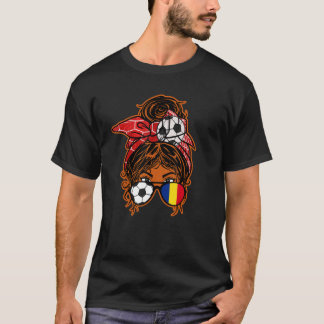Messy Bun Hair Brown Skin Soccer Girl Roemenië Jer T-shirt