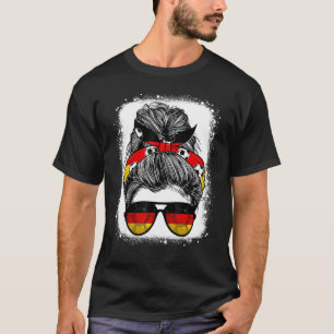 Messy Bun Hair Duitsland Vlaggenbril Duitse meisje T-shirt