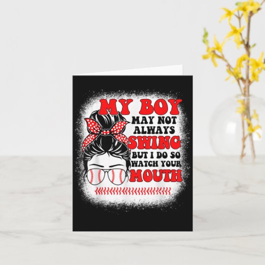 Messy Bun Softball Mom My Boy May Not Always Swing Kaart (Gele Bloem)
