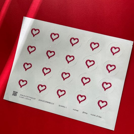 Messy - een hart onvolmaakt getekend, maar met bet ronde sticker