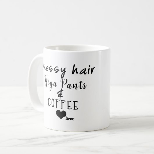 Messy haar yoga broek koffie gepersonaliseerd chic koffiemok (Voorkant links)