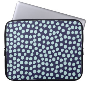 Messy polka dots, trendy inktpatroon. laptop sleeve