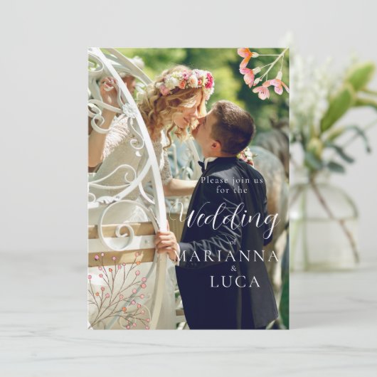 Messy Wildflowers bruiloft uitnodiging (Staand voorkant)