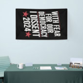 Met angst voor onze democratie ben ik het niet een spandoek (Beurs)