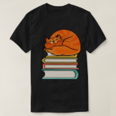 Met boeken en katten is het leven zoet t-shirt (Design voorkant)