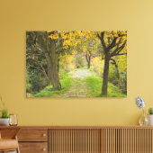 Met bomen omzoomd pad in de herfst canvas afdruk (Insitu (Woonkamer))