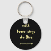 Met dappere vleugels vliegt ze sleutelhanger (Voorkant)