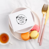 Met de hand geschetste kreet met liefde rubberstempel