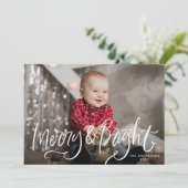 Met de hand geschreven script Merry & Bright foto Feestdagenkaart (Staand voorkant)