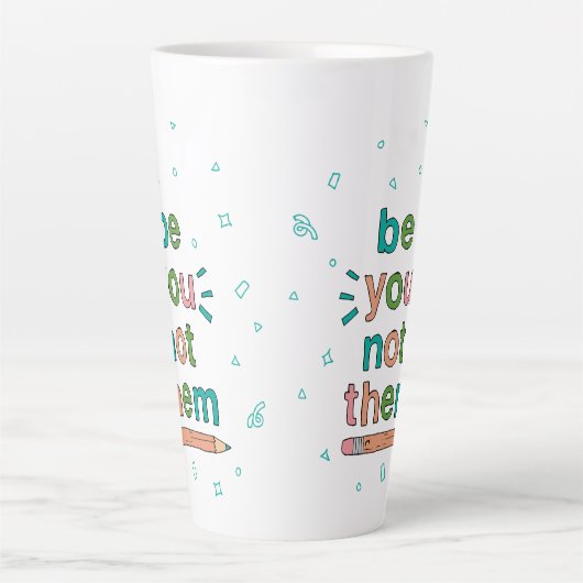 Met de hand getekend als u het slimme Kind citeert Latte Mok (Voorkant)