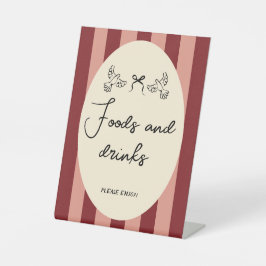 Met de hand getekend krabbel huwelijk eten & drank reclamebord met voetstuk