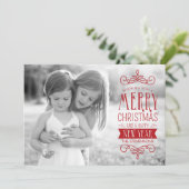 Met de hand getekende banner op rode vakantiefotok feestdagenkaart (Staand voorkant)