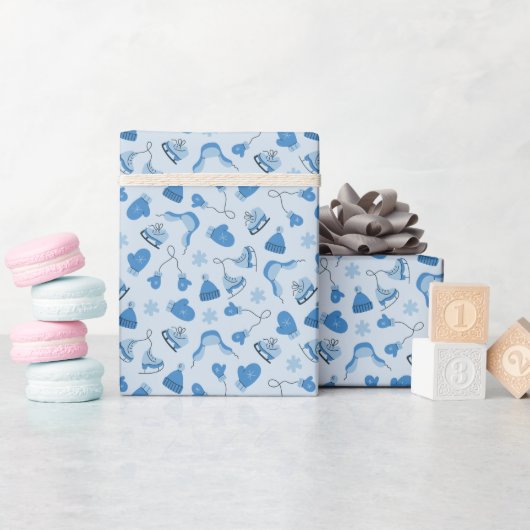 Met de hand getekende blauwe winterpatroon wikkelp cadeaupapier (Baby Shower)