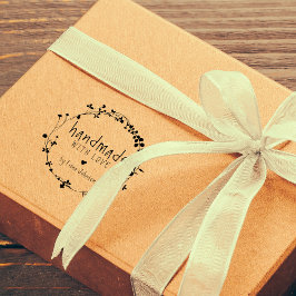 Met de hand getekende bloemenkrans met liefde hand rubberstempel