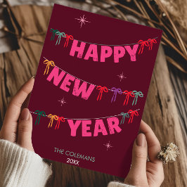 Met de hand getekende doodles gelukkig nieuwjaar r feestdagenkaart