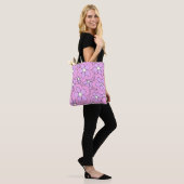 Met de hand getekende leuke bloem print roze paars tote bag (Op model)